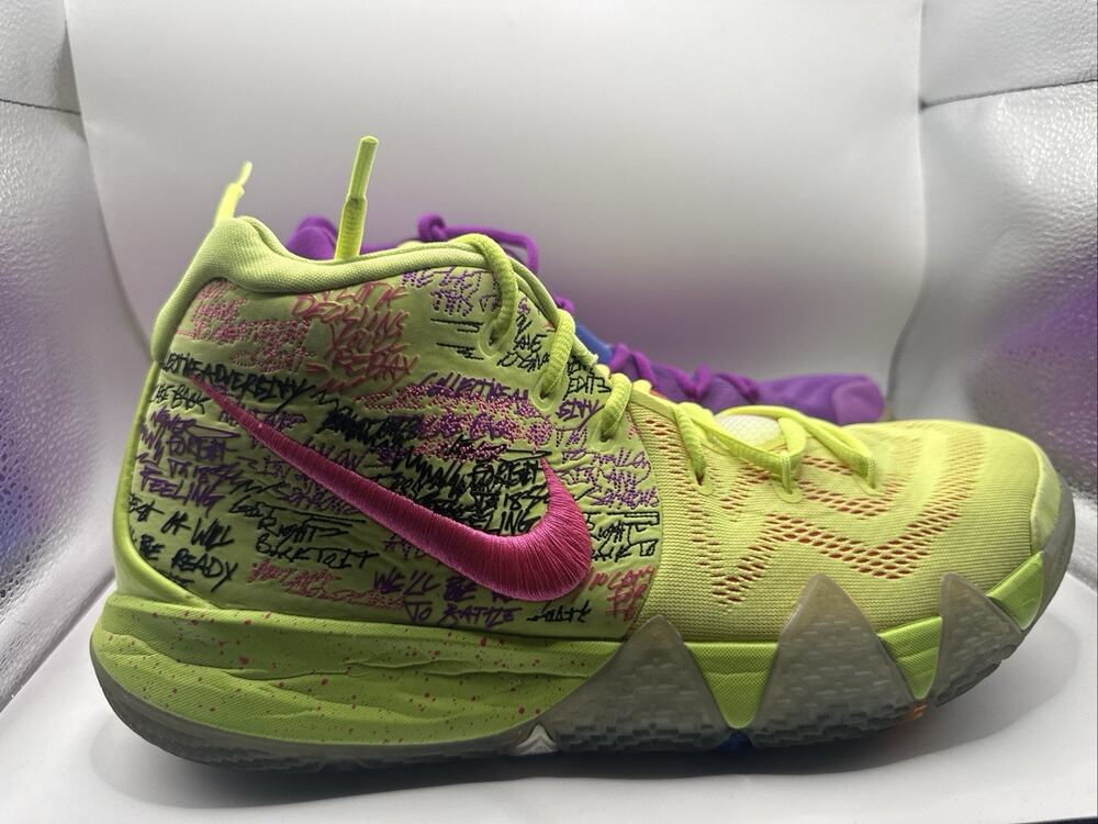 RARE! Nike Kyrie 4 Confetti in Size 12 | Great Condition
